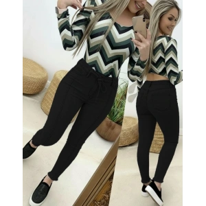 Kadın Yüksek Bel Belden Kuşaklı Yırtık Detaylı Kot Pantolon