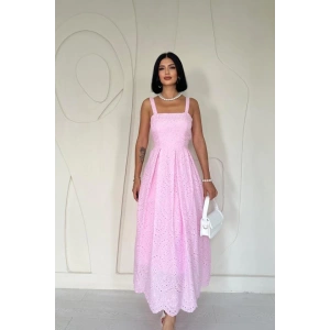 Pembe Askılı Aparatlı Brode Elbise