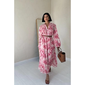 Pembe Biye Detaylı Elbise