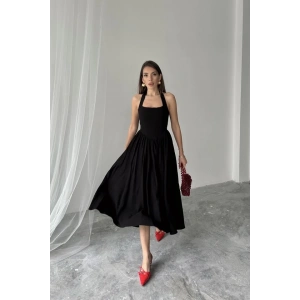 Siyah Boyundan Bağlamalı Keten Elbise