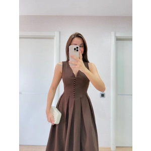 V Yaka Uzun Kolsuz Elbise- Kahverengi