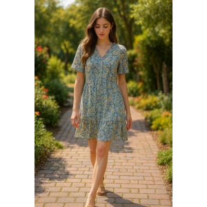 Yeşil Desenli Saten Elbise