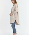 Şili çiçek figürlü oversize kadın gömlek-Bej