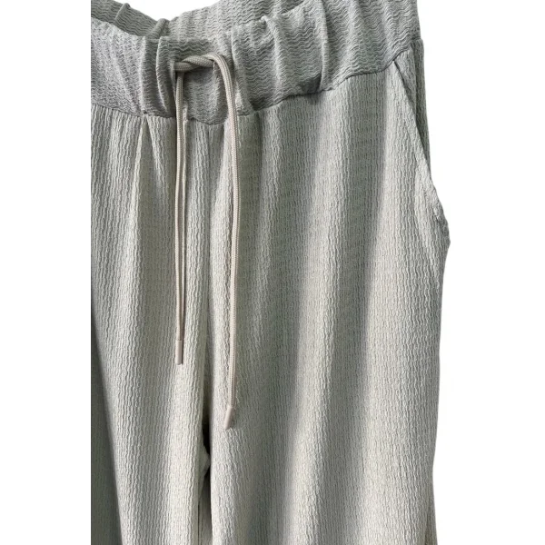 Dökümlü düz kesim bağcıklı pantolon-Bej