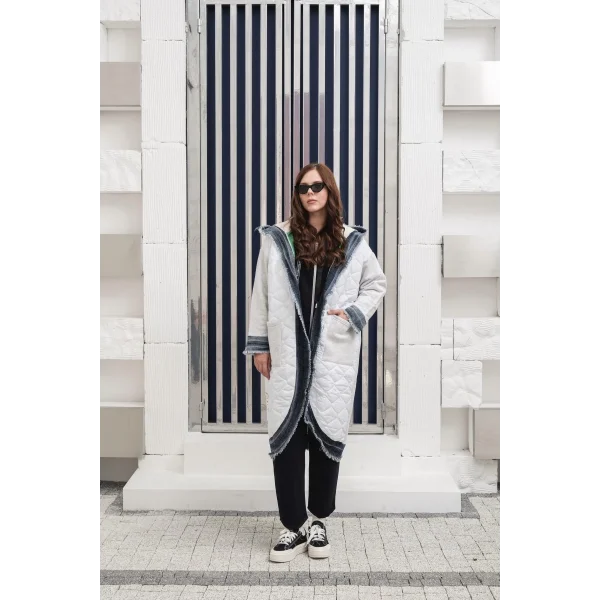 Kadın Oversize Kapüşonlu Şişme Mont | Standart Beden (38-46) Uyumlu | Rahat ve Şık Tasarım
