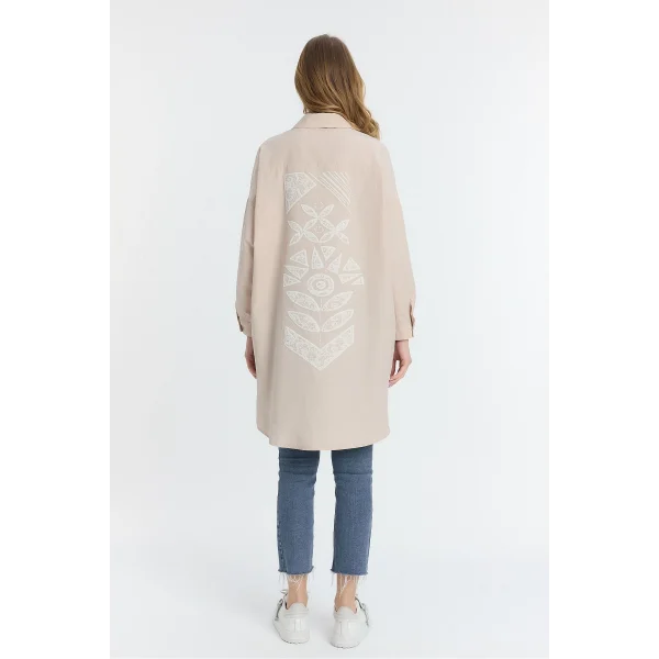Şili çiçek figürlü oversize kadın gömlek-Bej