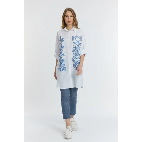 Şili çiçek figürlü oversize kadın gömlek-Beyaz