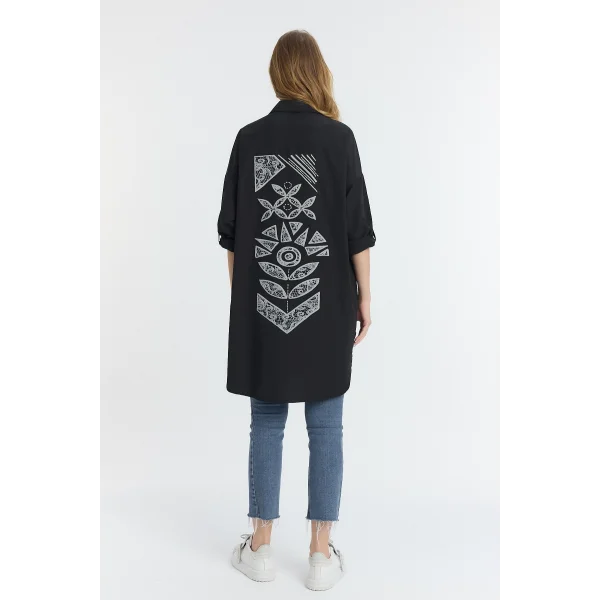 Şili çiçek figürlü oversize kadın gömlek-Siyah