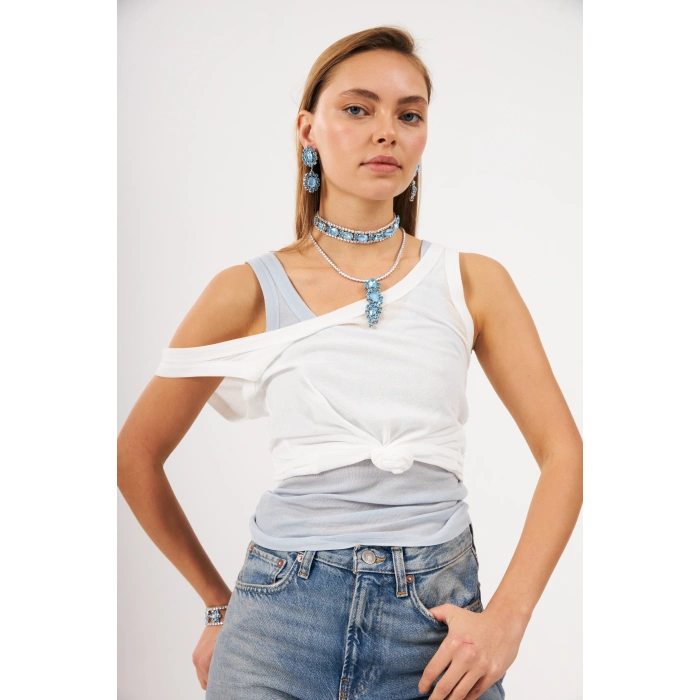 ICY CHOKER