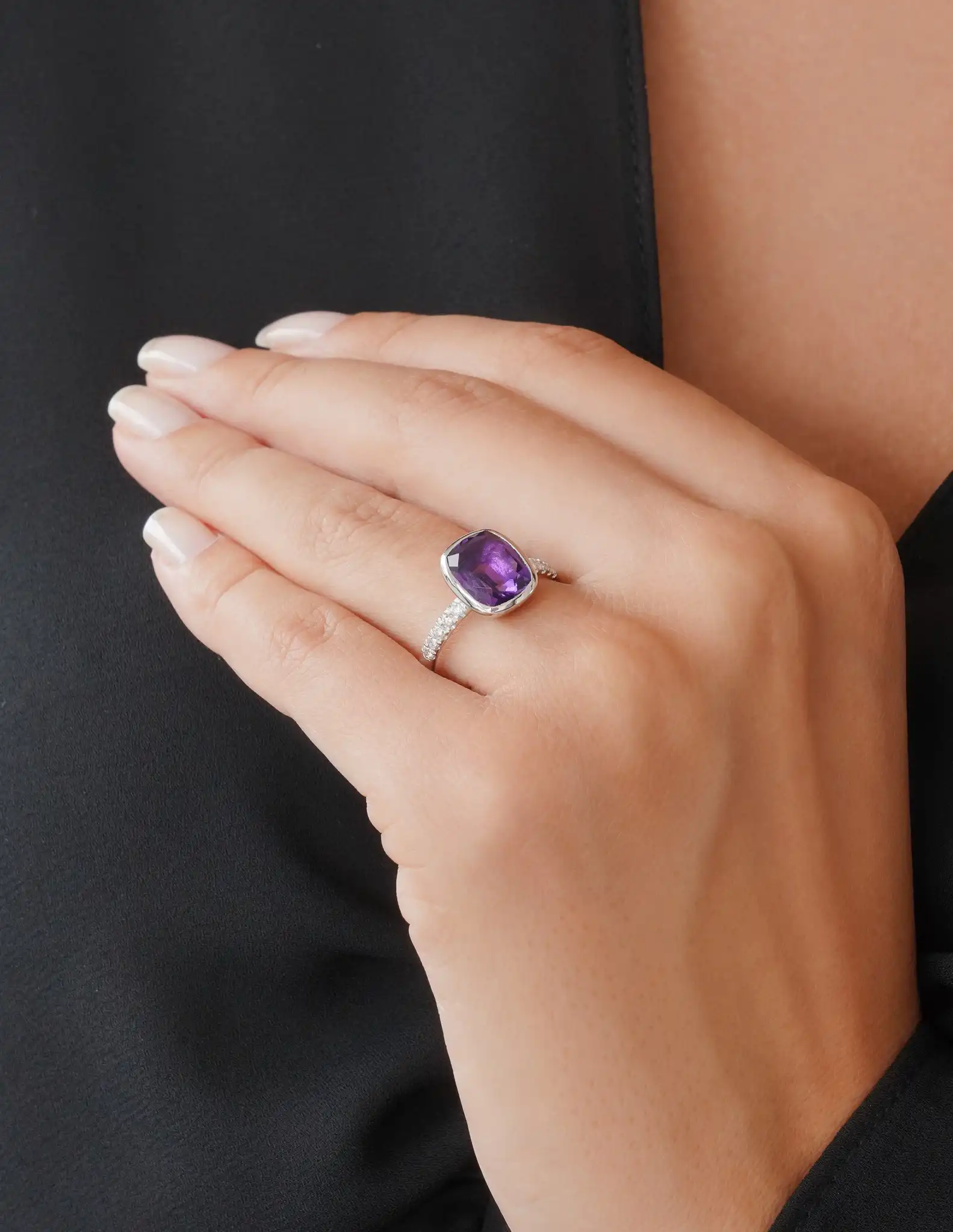 0.16 Ct. Pırlantalı Ametist Yüzük