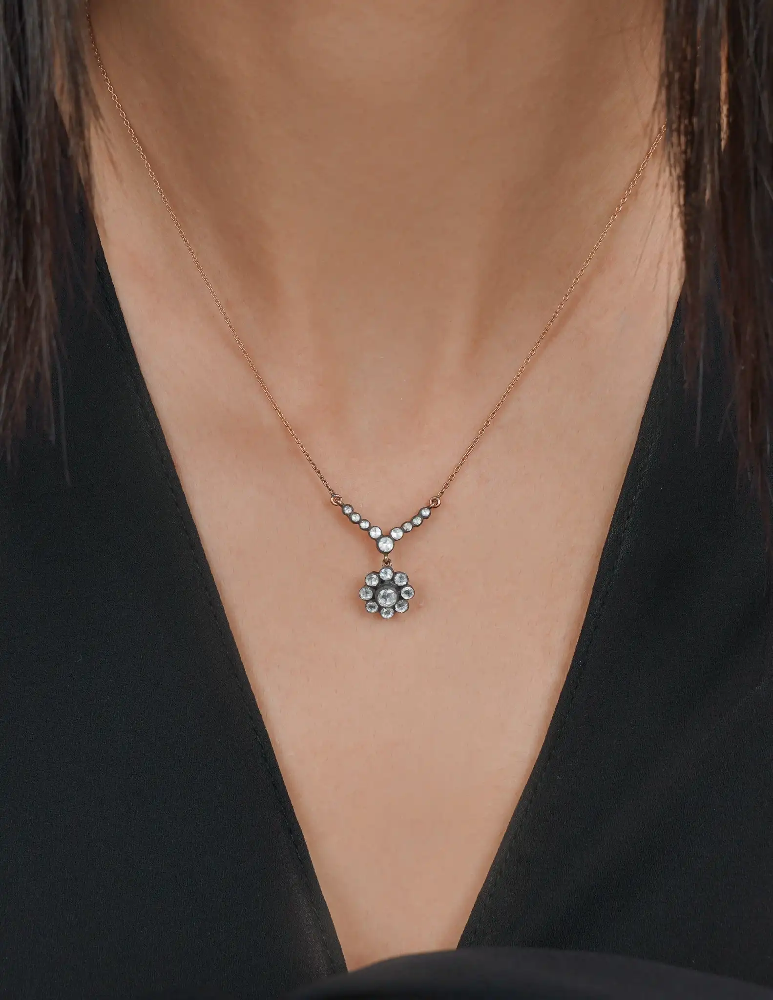 0.60 Ct. Elmas Gül Kolye