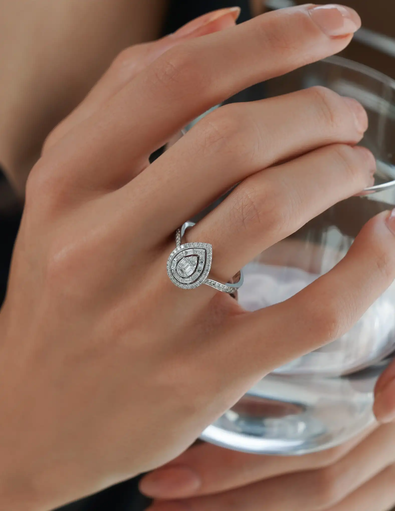 0.60 Ct. Pırlanta Damla Yüzük