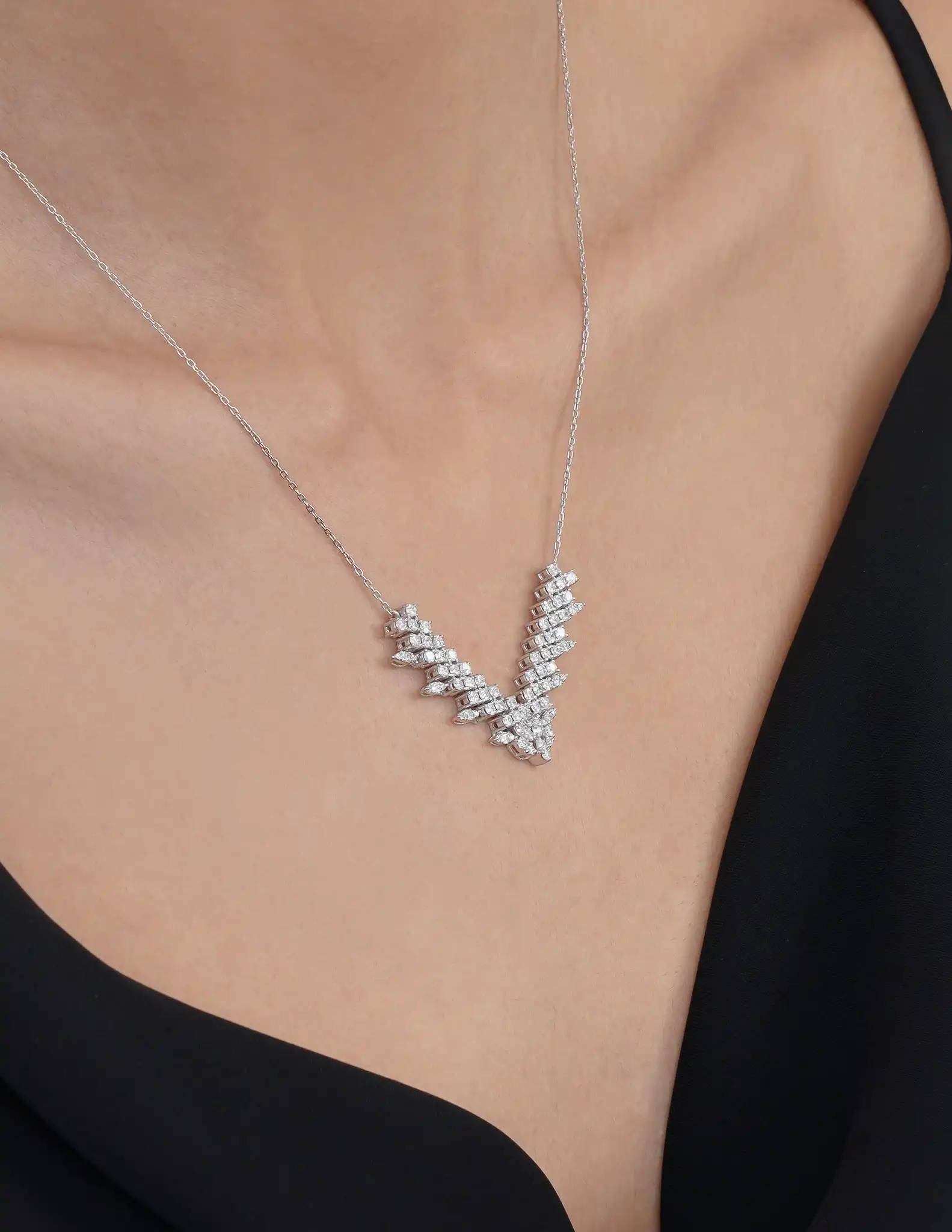 1.80 Ct. Pırlanta Taşlı Kolye