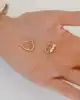 Taş Detaylı Altın Halka Küpe