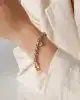 Taşlı Göz ve Kalp Detaylı Altın Bileklik