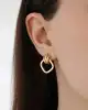 Dörtgen Sallantılı Altın Küpe