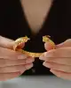 22 Ayar Altın Çizgi Desen Kelepçe Bileklik