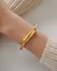 22 Ayar Altın Çizgili Kelepçe Bileklik