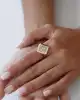 Baget Taşlı Altın Dörtgen Yüzük