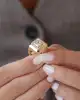 Baget Taşlı Altın Dörtgen Yüzük
