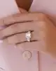 Beyaz Altın Baget Taşlı Yüzük