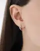 Beyaz Altın Detaylı Halka Küpe