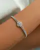 Beyaz Altın Taşlı Bileklik
