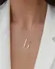 Kıvrımlı Altın U Harf Kolye