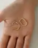 Mini Taşlı Altın Dörtgen Küpe