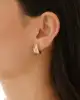 Taş Detaylı Altın Küpe