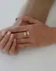 Taşlı Altın Sarmal Yüzük