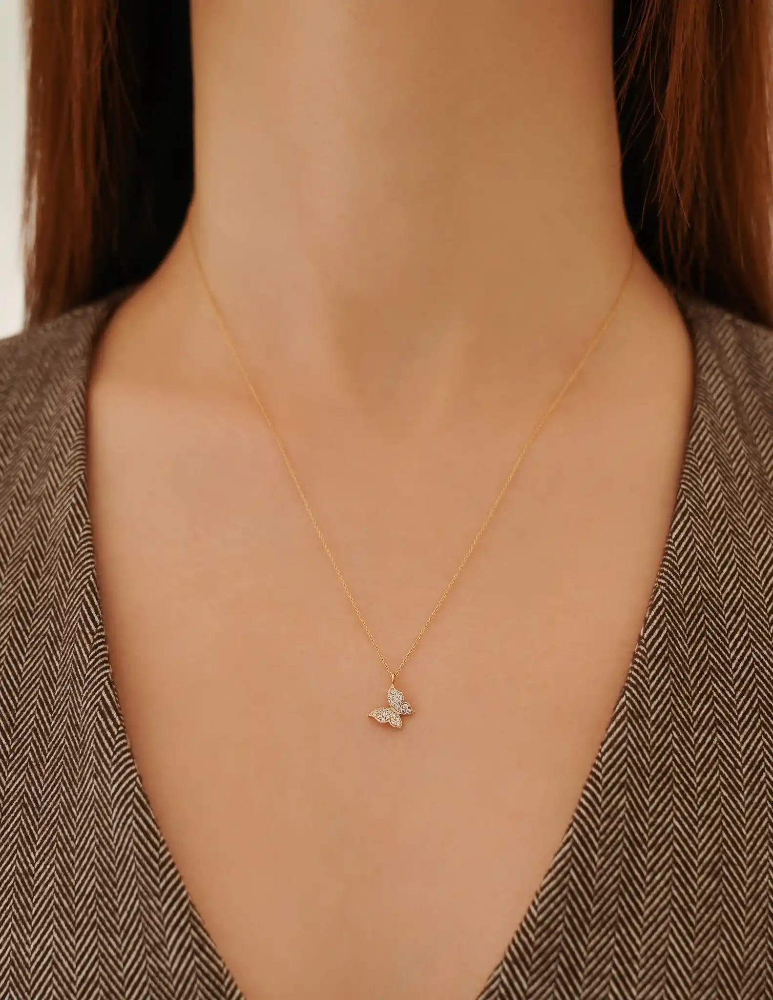 Taşlı Kelebek Kolye