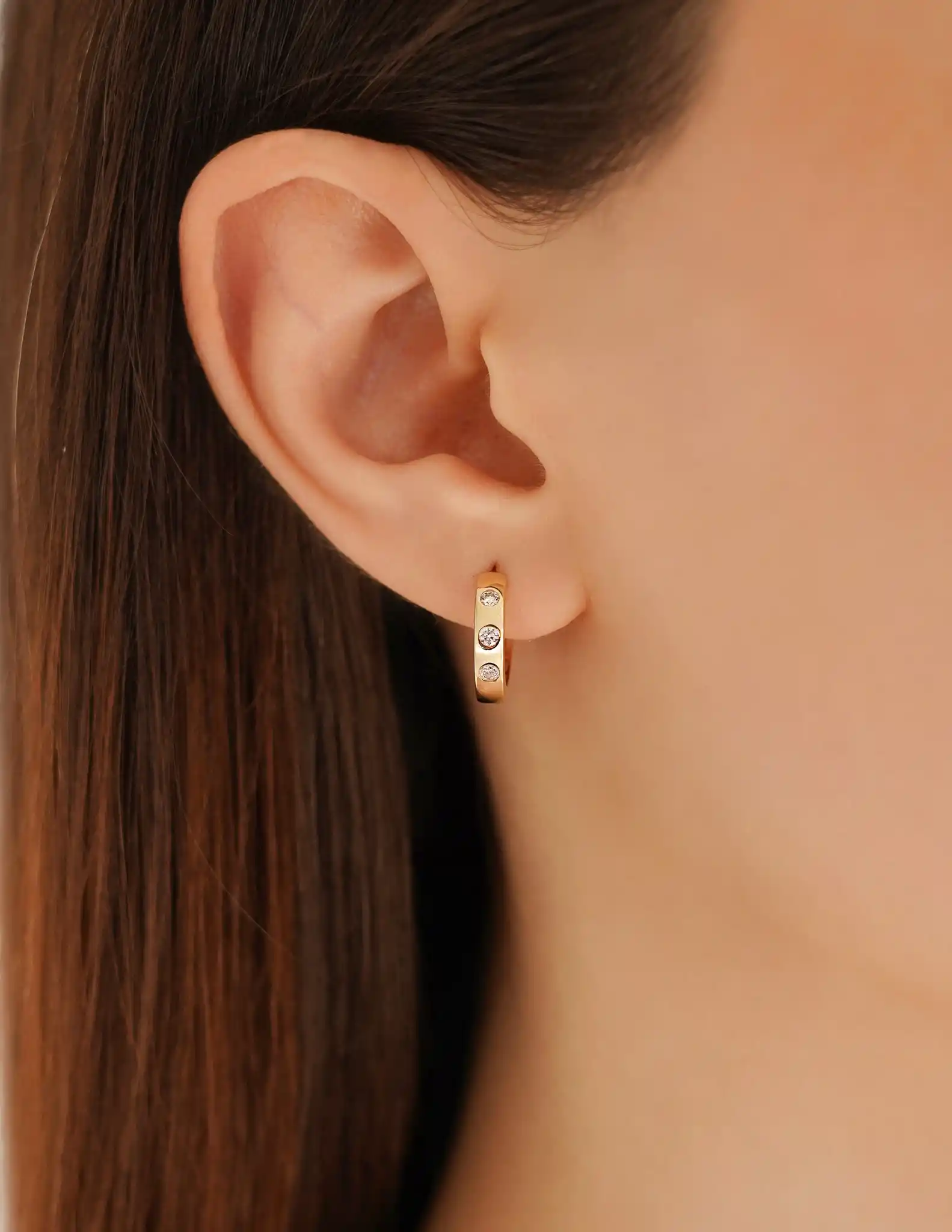 Üç Taşlı Altın Halka Küpe