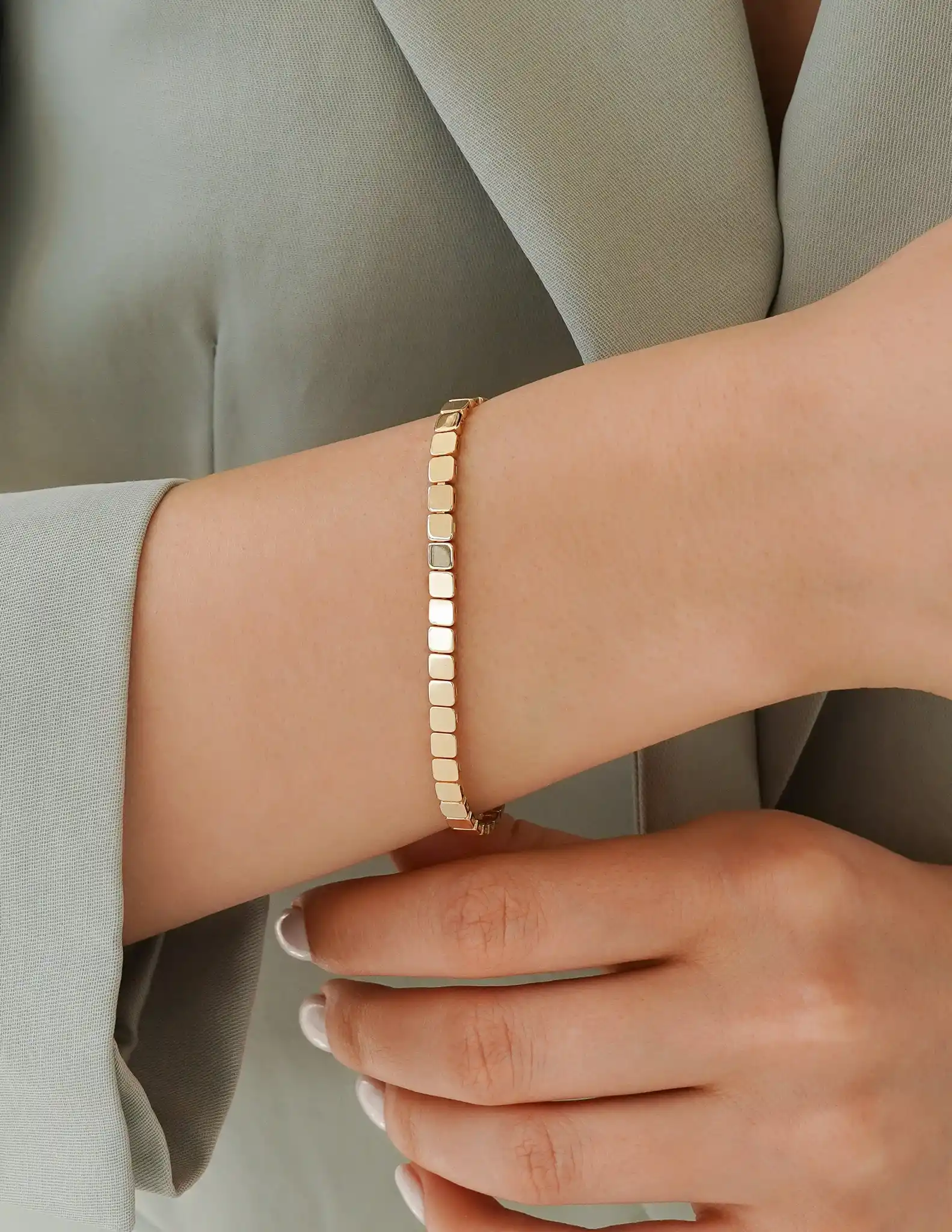 Mini Kareli Altın Bileklik