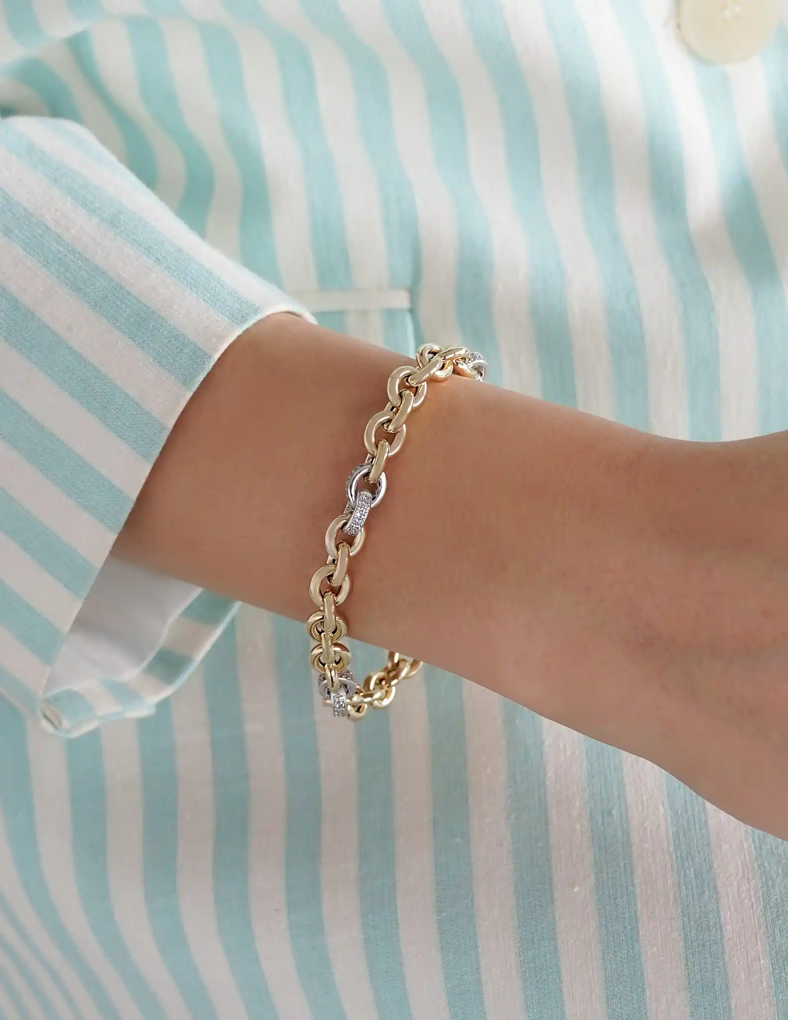 Taşlı Beyaz Altın Detaylı Zincir Bileklik