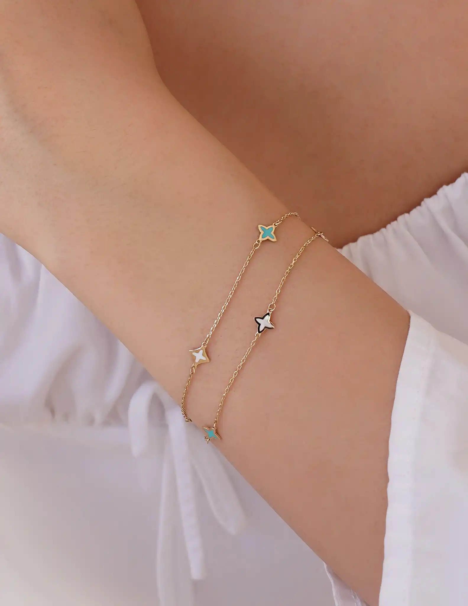 Beyaz Mavi Mineli Altın Bileklik