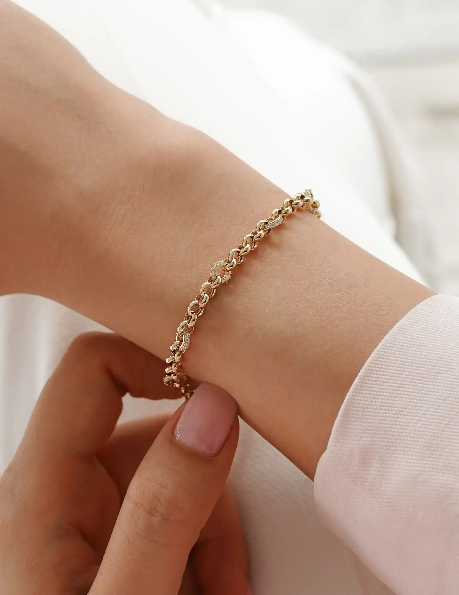 Taş Detaylı Altın Zincir Bileklik