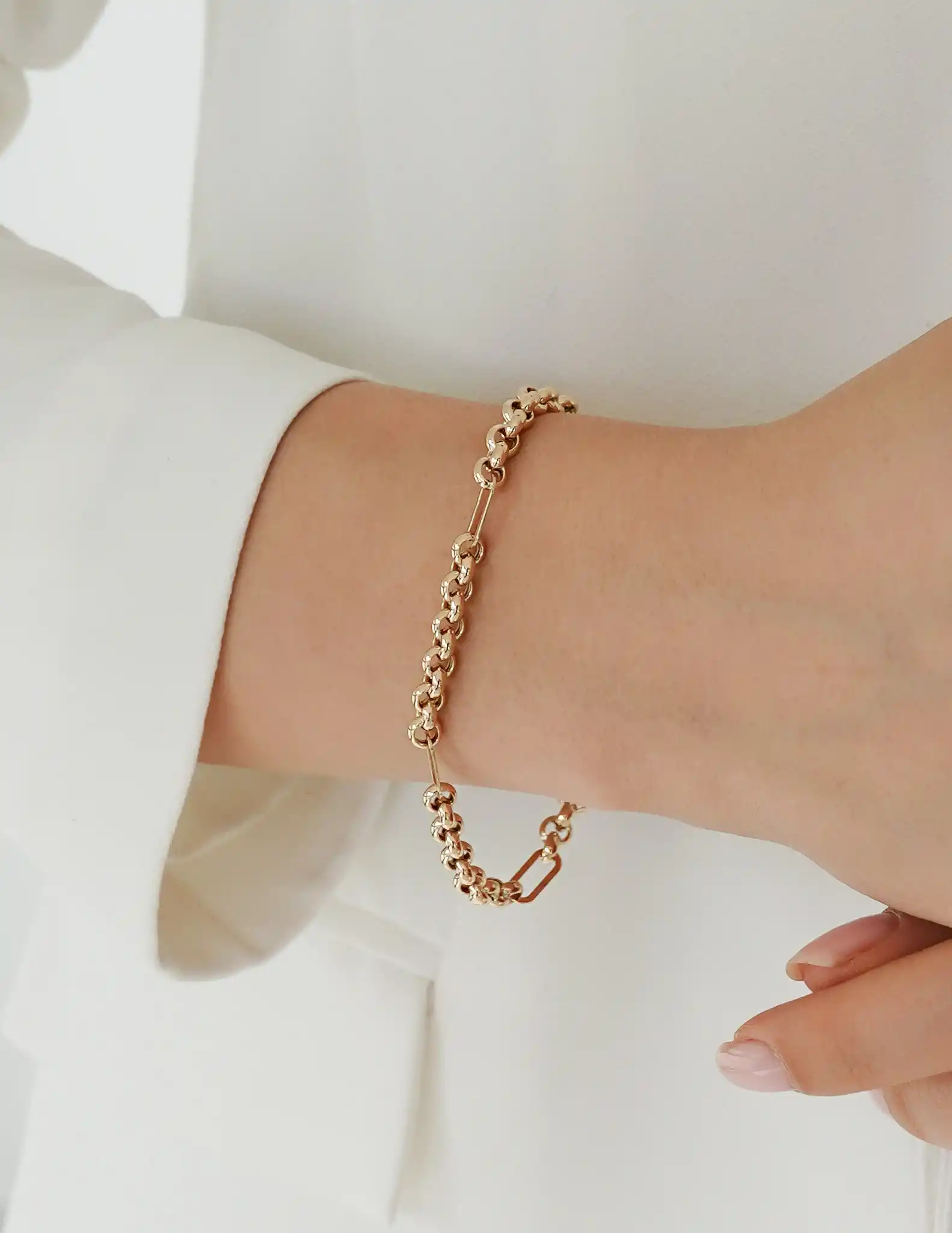 Ataç Detaylı Altın Zincir Bileklik