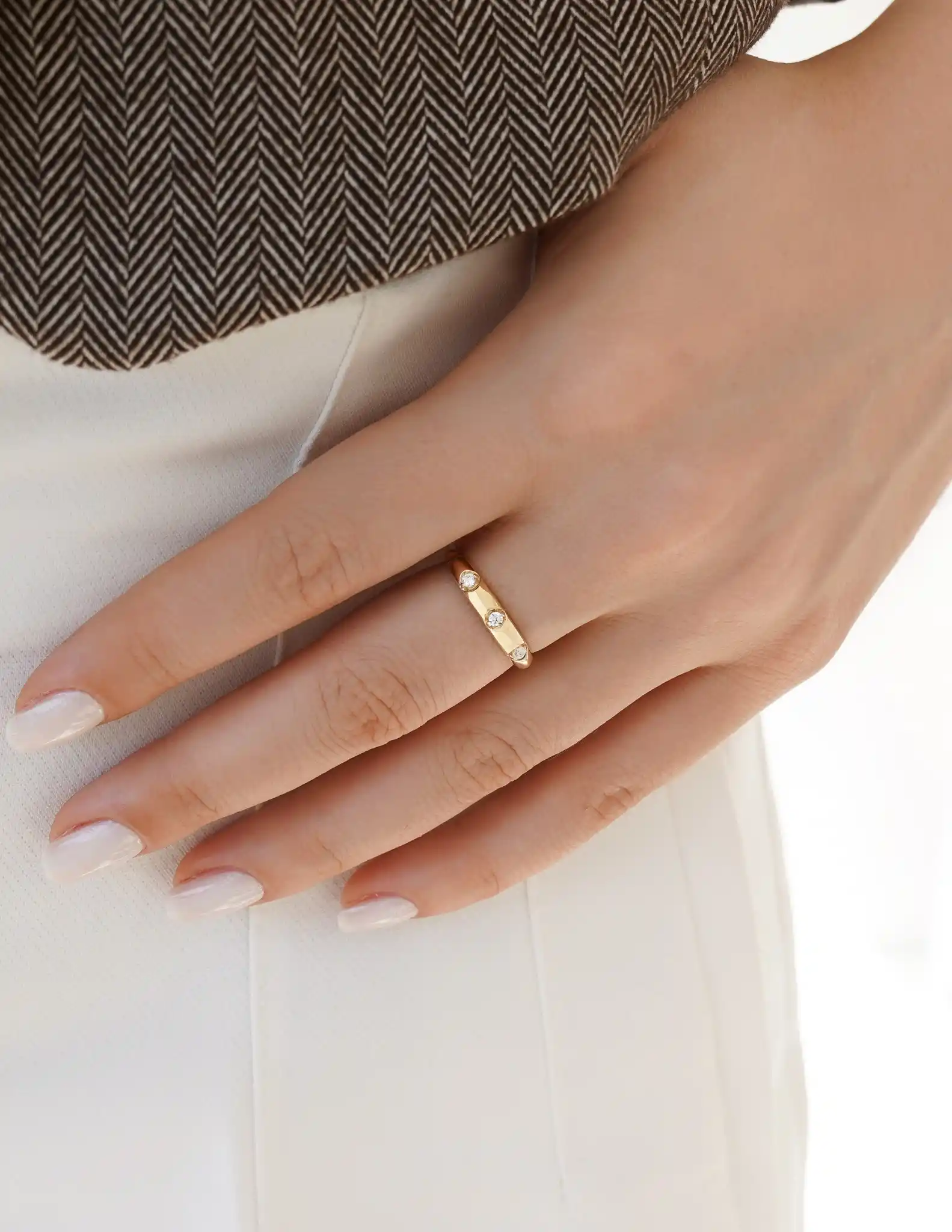 Altın Taşlı Yüzük