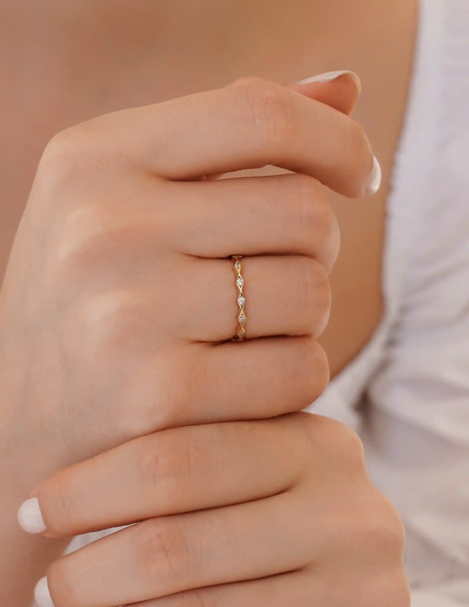 Mini Taşlı Altın Yüzük