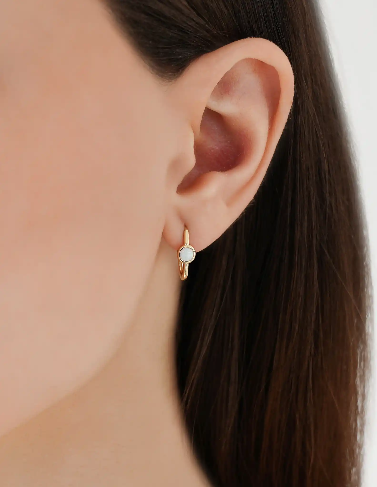 Hologram Taşlı Dörtgen Küpe