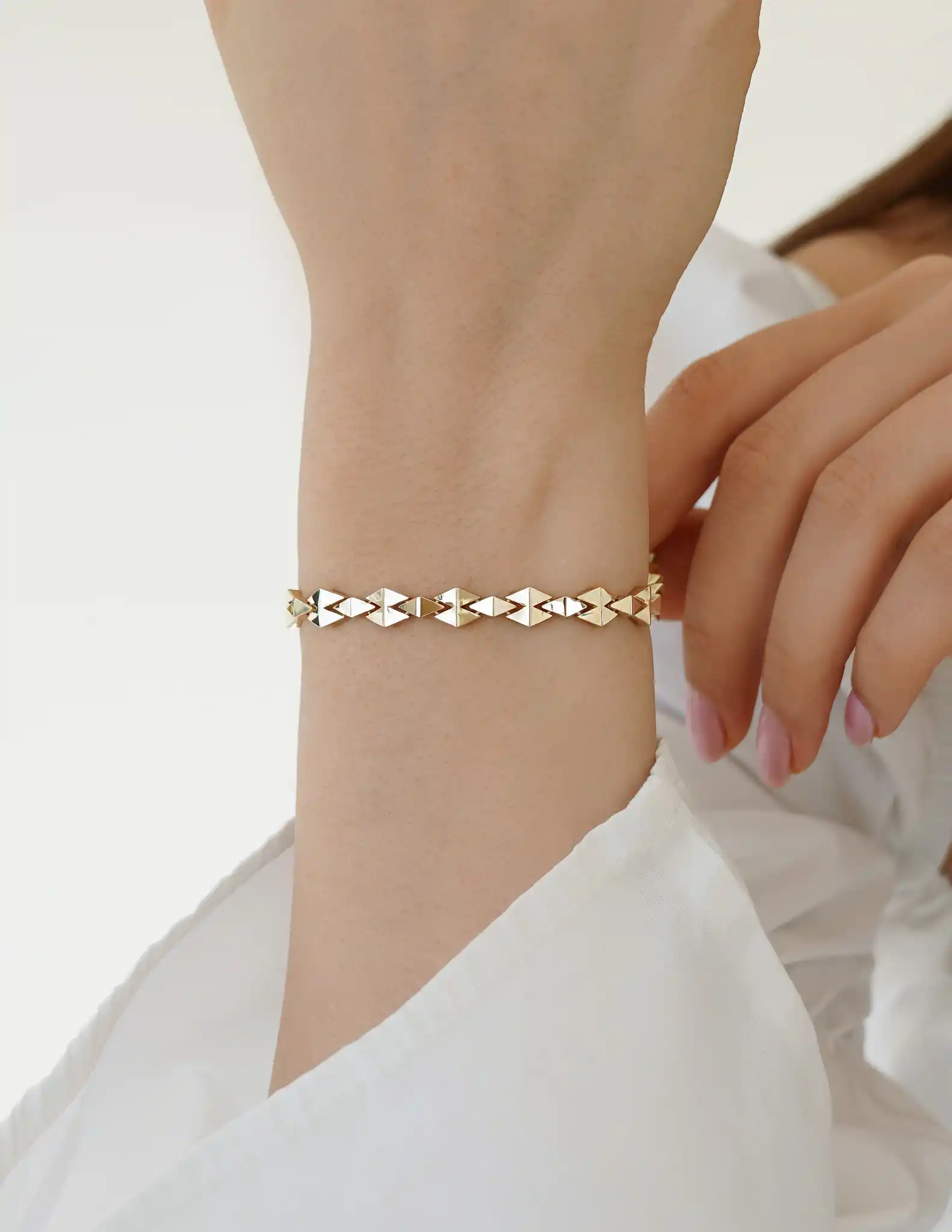 Prizma Formlu Altın Bileklik