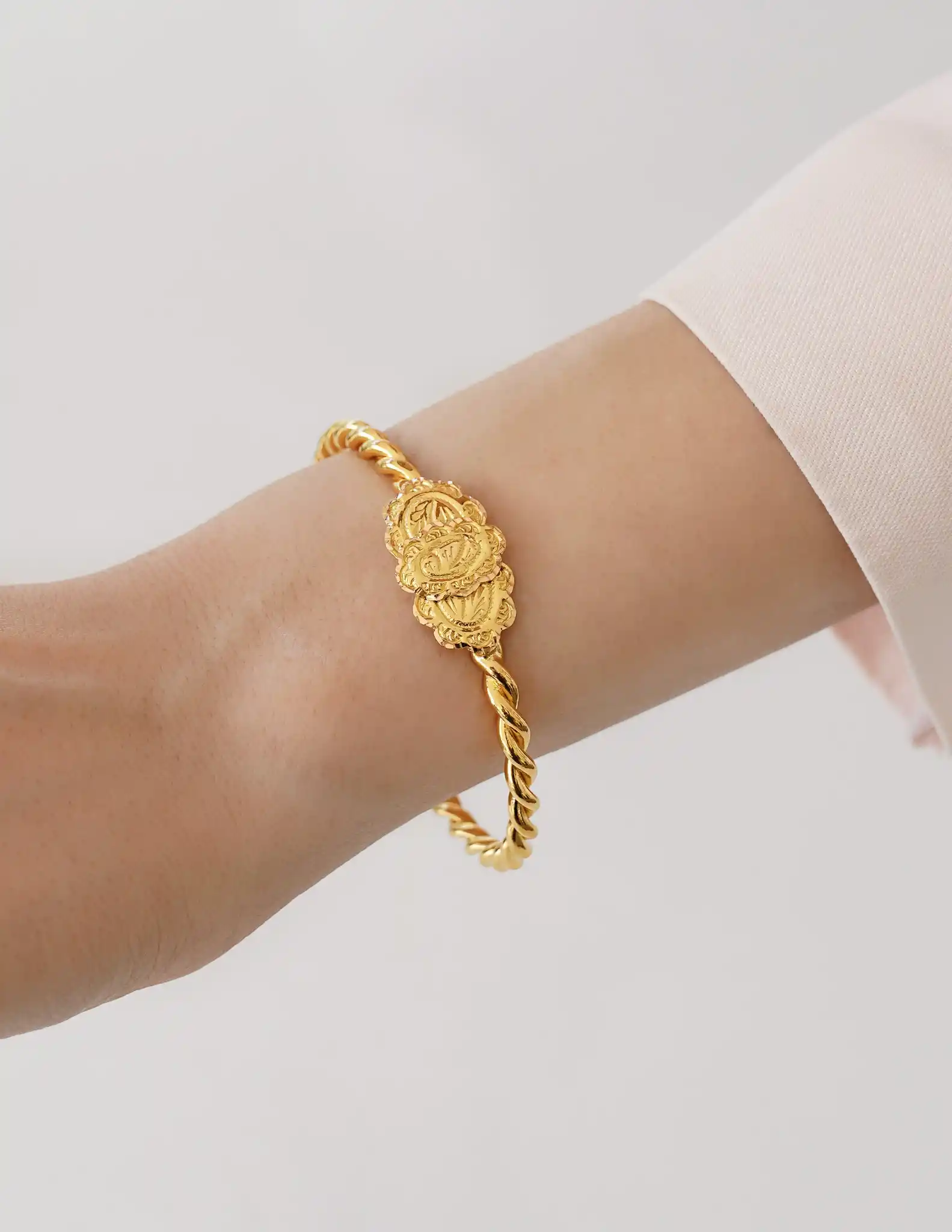 22 Ayar Altın Burgu Kelepçe Bileklik