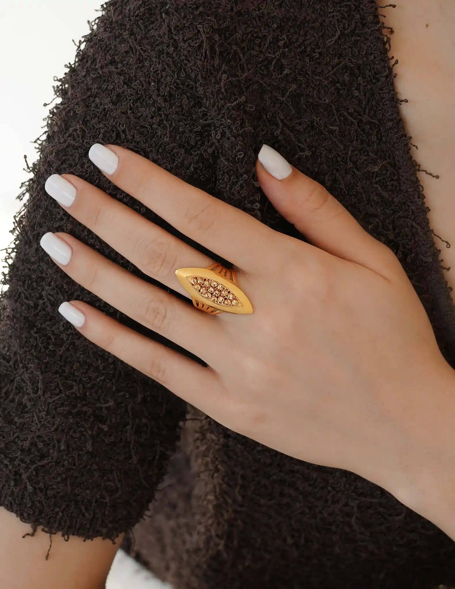 22 Ayar Dorika Toplu Oval Kesim Yüzük