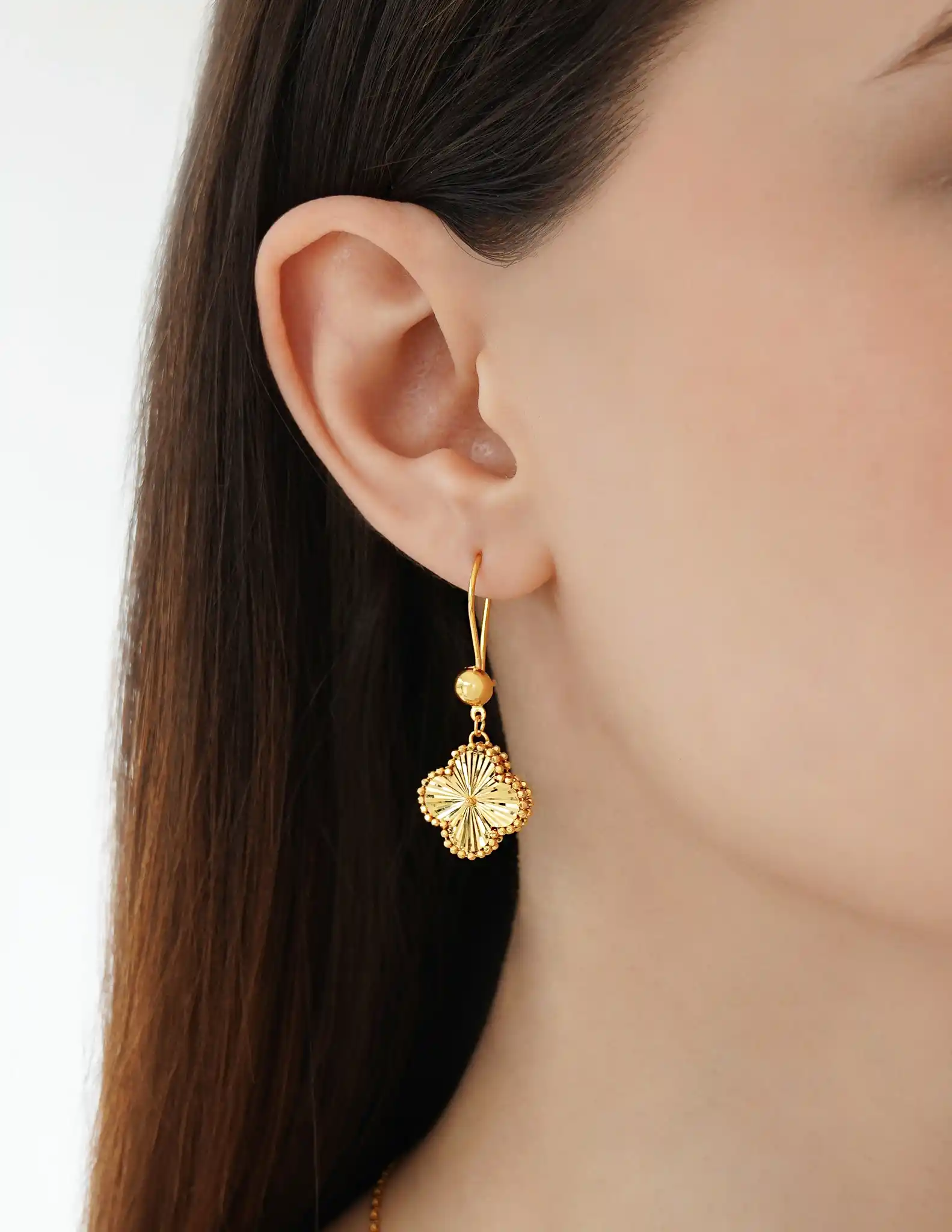 22 Ayar Altın Yonca Küpe