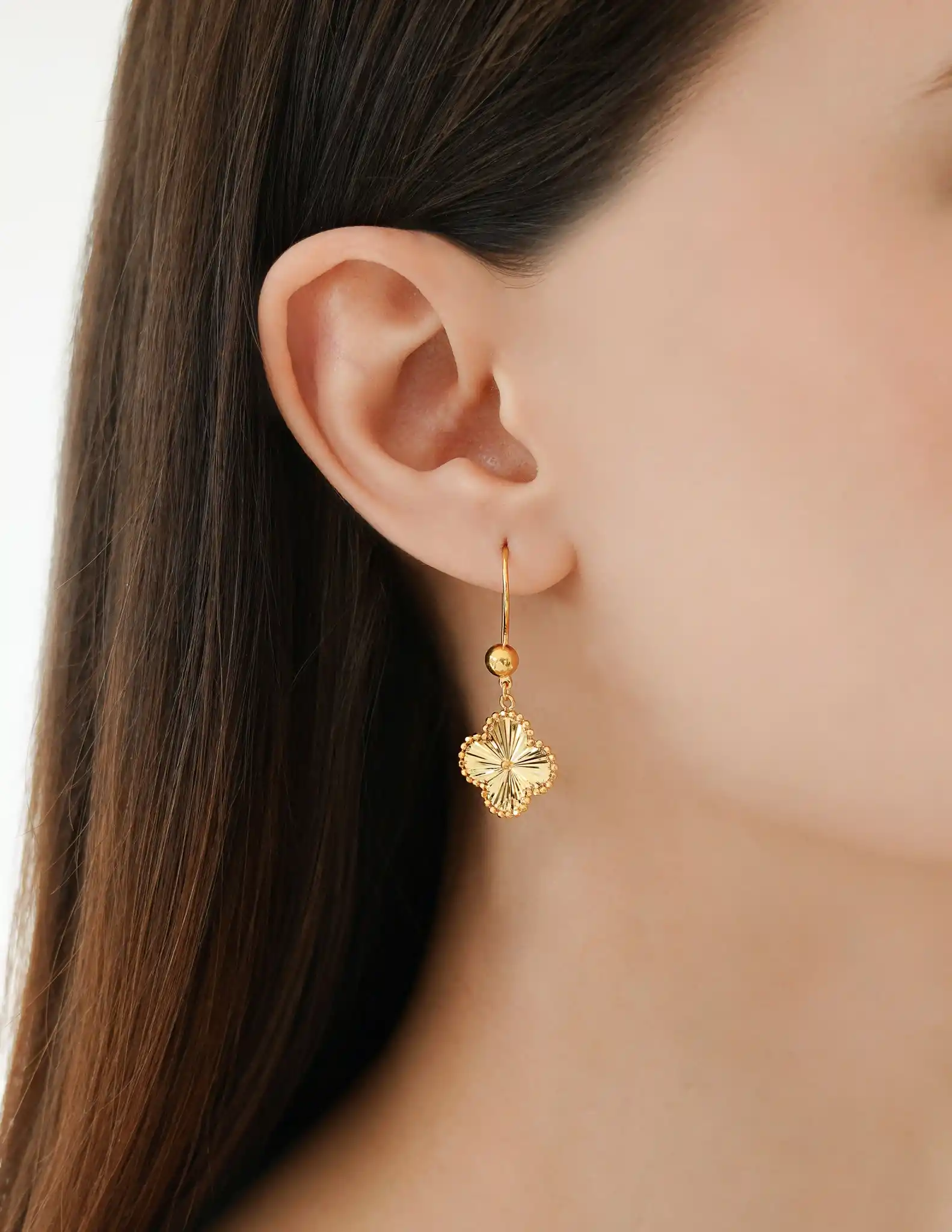 22 Ayar Altın Yonca Küpe