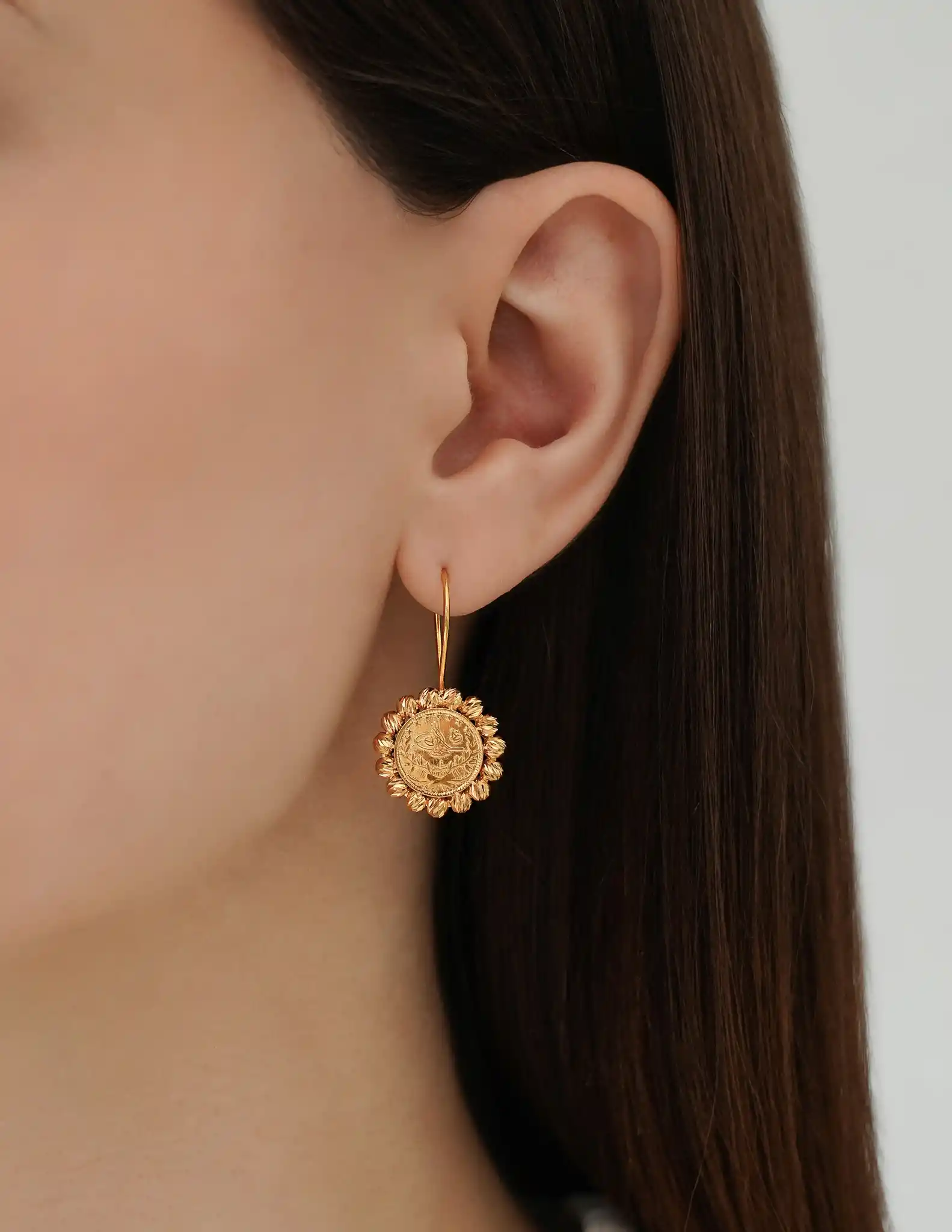 22 Ayar Dorika Toplu Reşat Altın Küpe