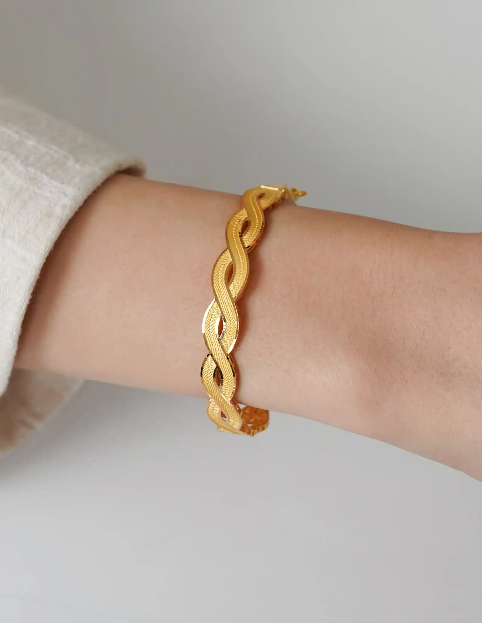 22 Ayar Altın Örgü Kelepçe Bileklik