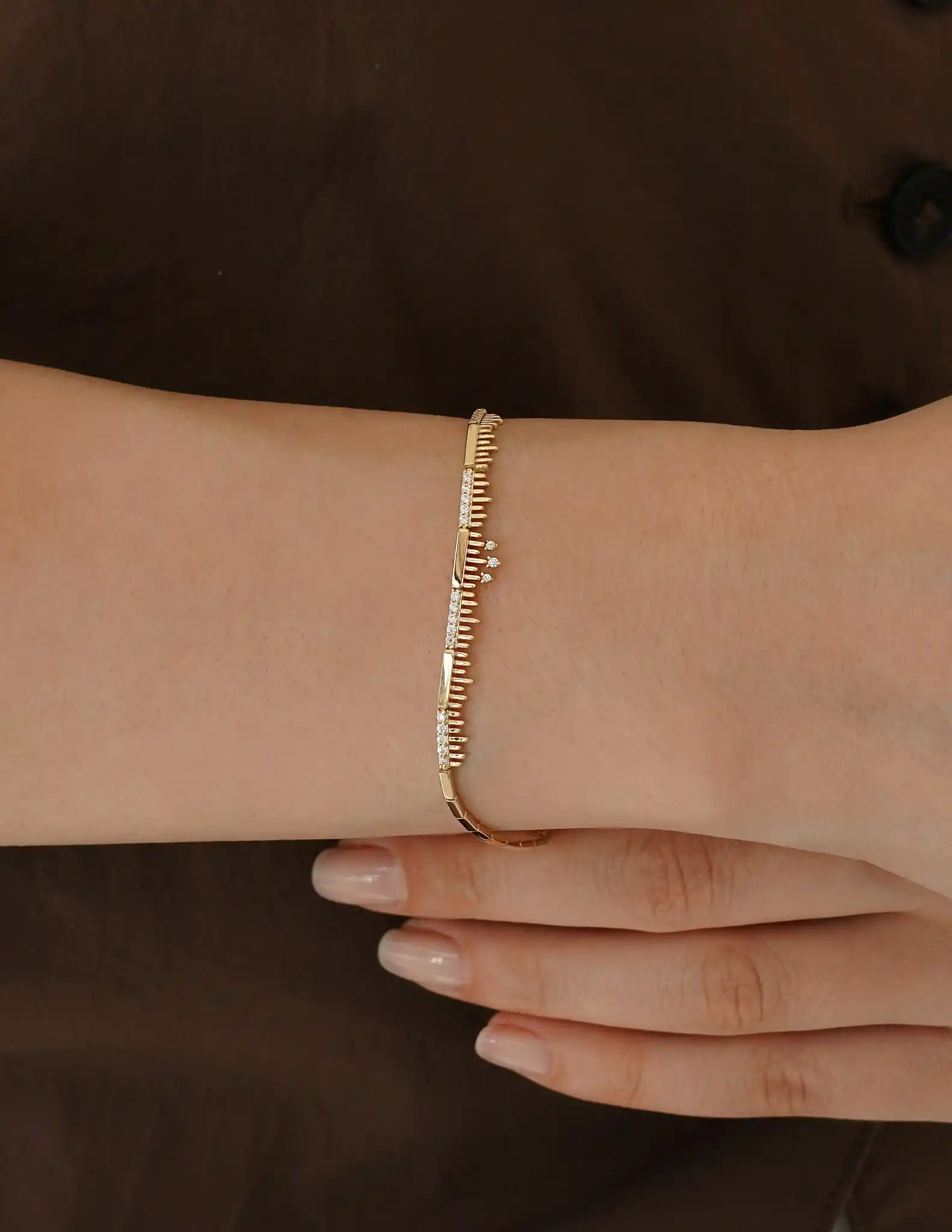 Taşlı Altın Ritim Bileklik