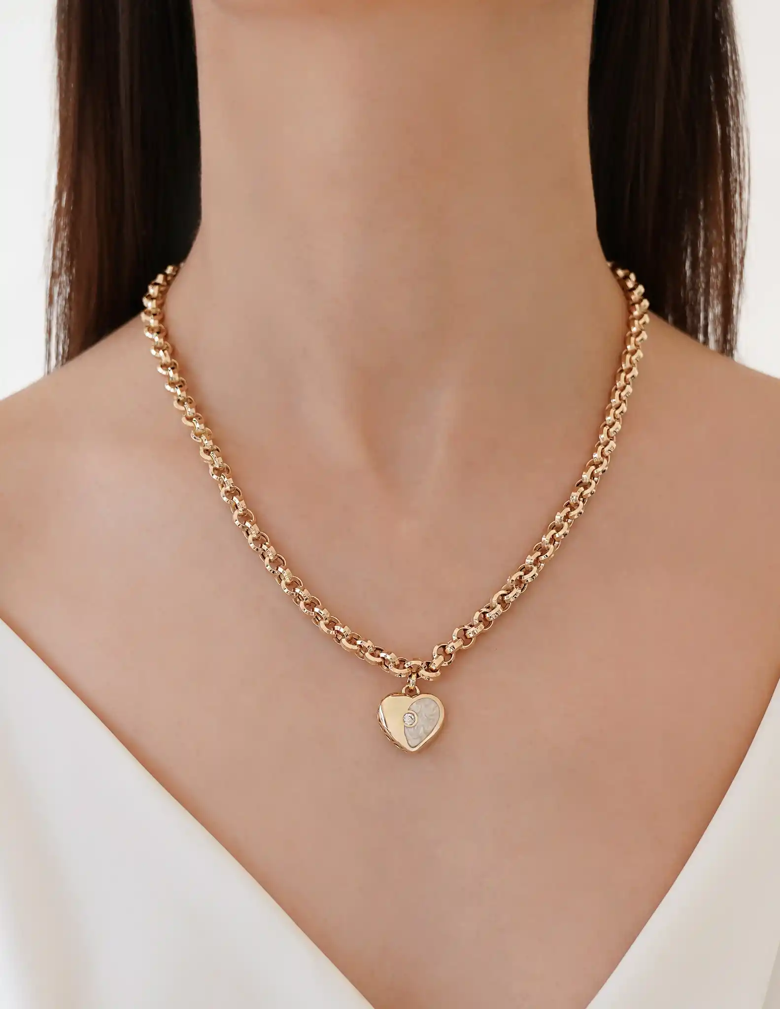 Mineli Kalp Altın Kolye